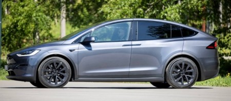 Tesla Model X (5YJX) 2015-2020